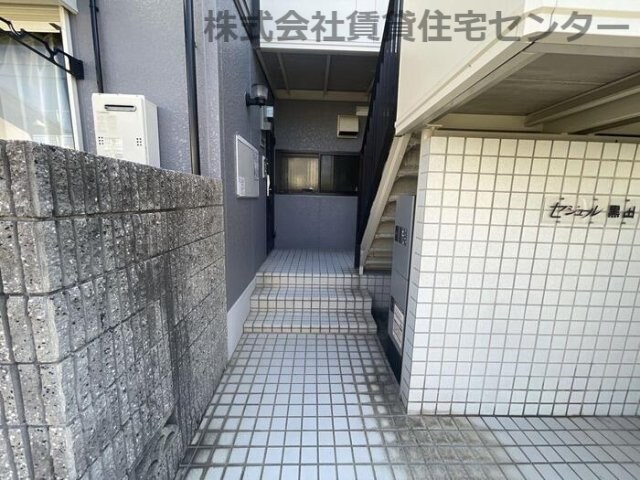 物件外観写真2　