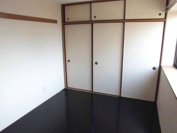 寝室(同仕様)