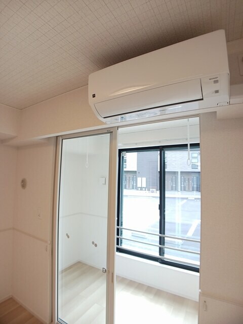 物件内観写真16　(サンルーム)