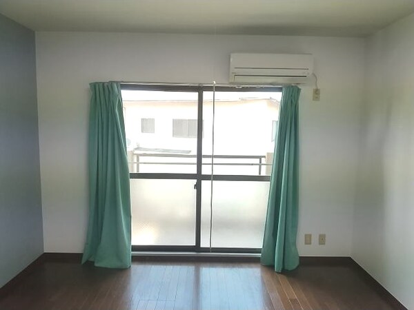 洋室(同仕様)