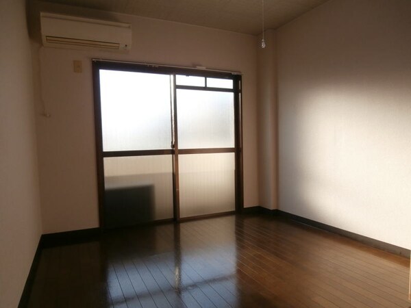 居室(同仕様)