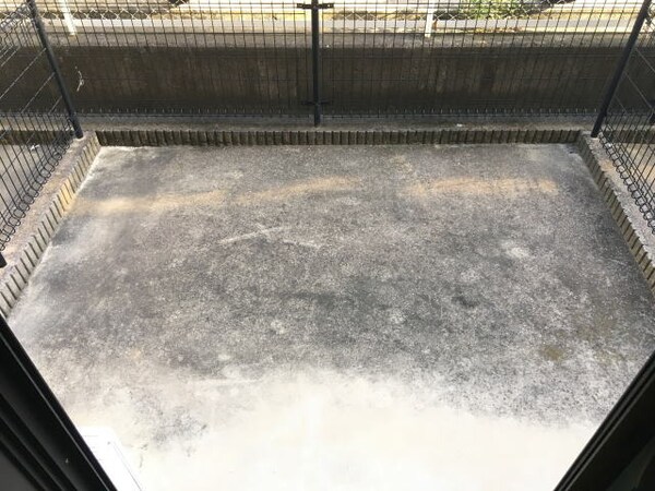 バルコニー(専用庭)