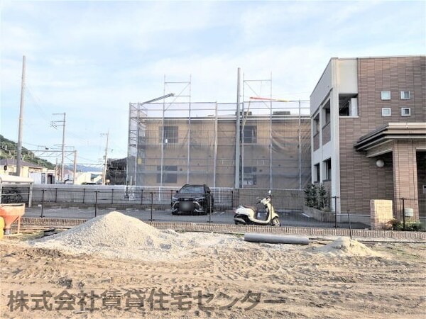 駐車場(建築中)