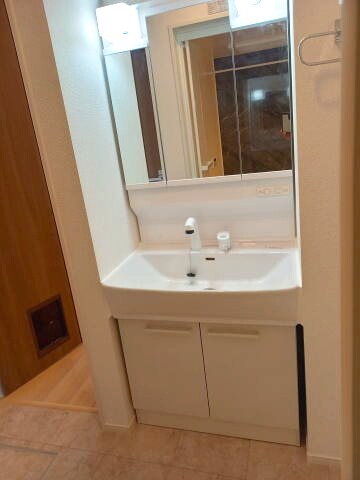 物件内観写真8　(同仕様)