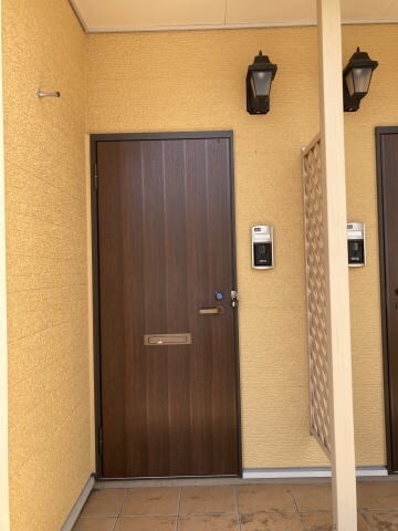 物件外観写真2　(同仕様)