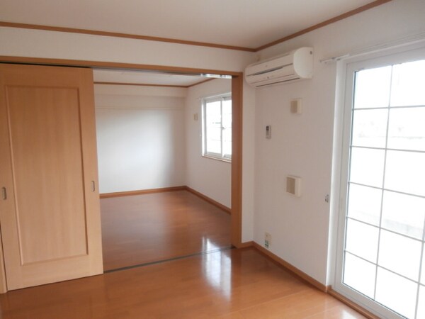 居室(同仕様)