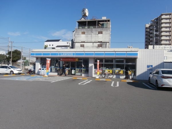 周辺環境(ローソン和歌山餌差町店様 378m)