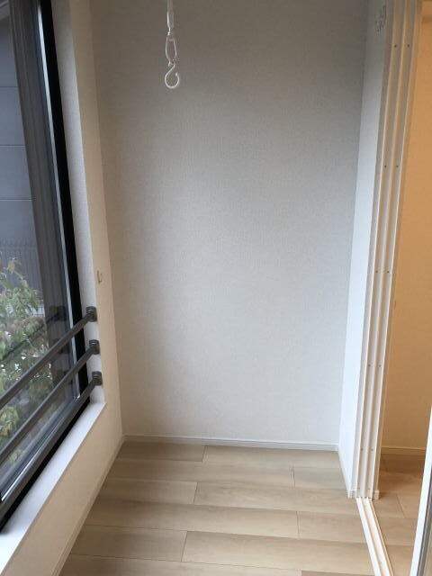 物件内観写真16　(サンルーム)