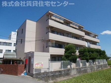 サクラマンション紀伊外観写真