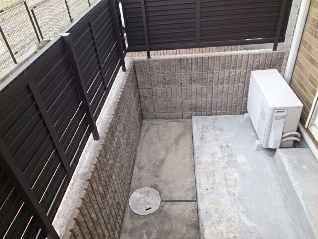 物件内観写真16　(テラス)