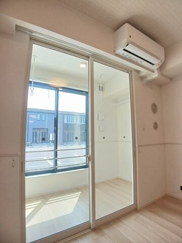 物件内観写真23　(サンルーム)