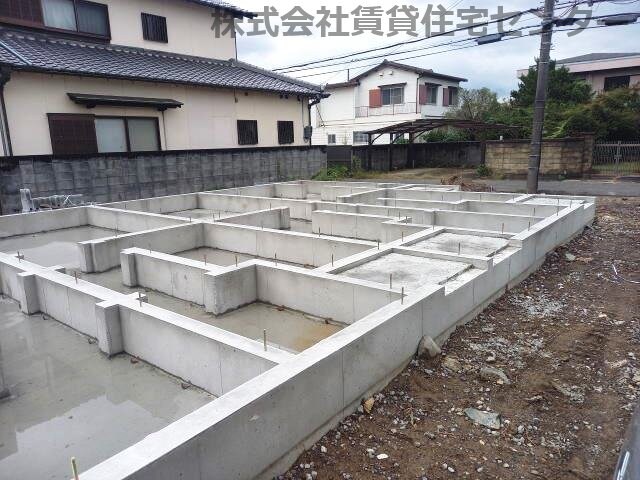 物件外観写真5　(建設中)