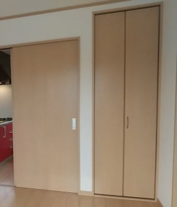 内装他