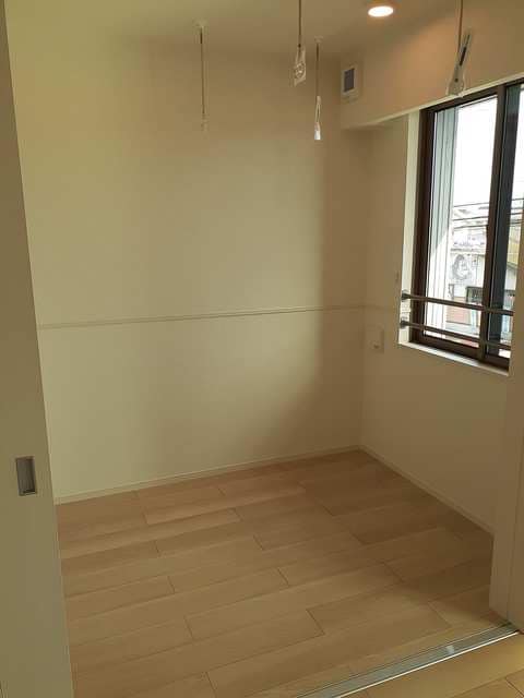 物件内観写真17　(サンルーム)