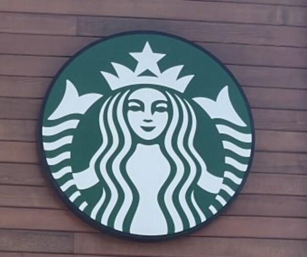 周辺環境(スターバックスコーヒー 蔦屋書店 和歌山市民図書 2018m)