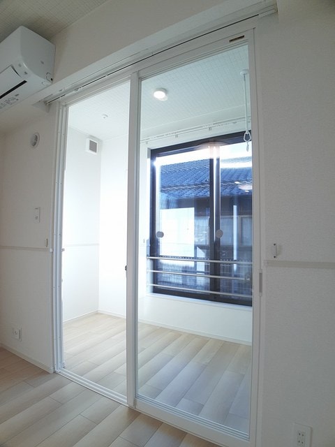 物件内観写真16　(サンルーム)