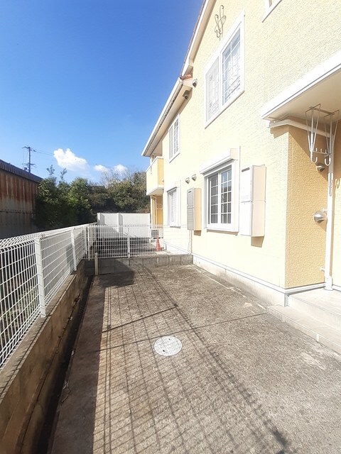 物件内観写真15　(庭)