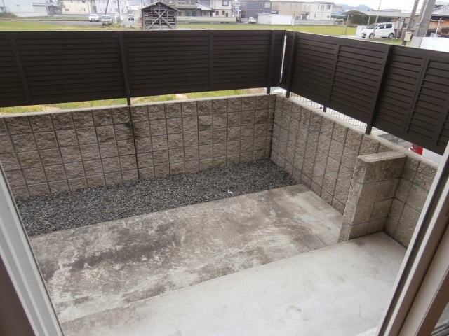 物件内観写真22　(専用庭　同仕様)