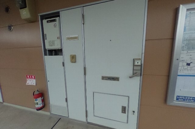 物件外観写真2　(同仕様)