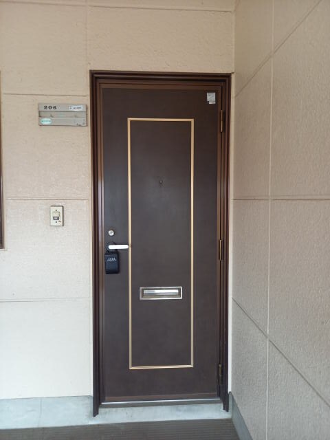 物件外観写真2　(同仕様)