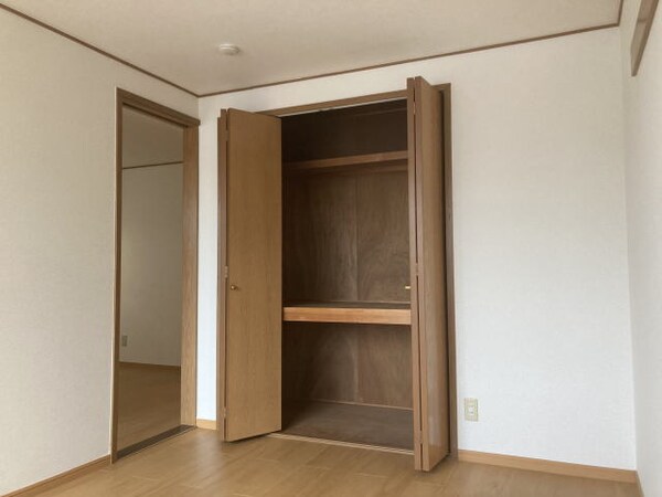 洋室(同仕様)