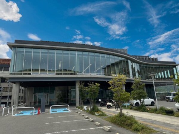 周辺環境(有田市立図書館様 1162m)