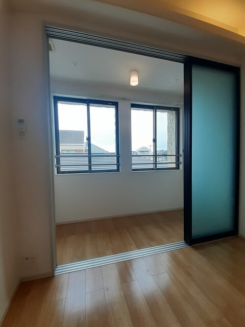 物件内観写真15　(サンルーム)