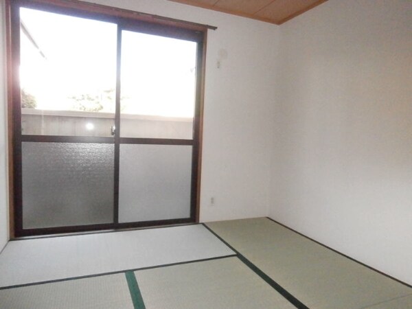 寝室(同仕様)