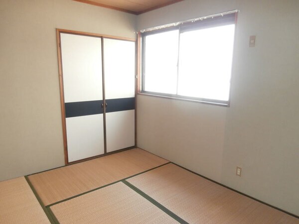 寝室(同仕様)