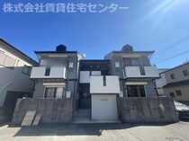 きのくに線・紀勢本線 和歌山駅 2階建 築32年の外観写真