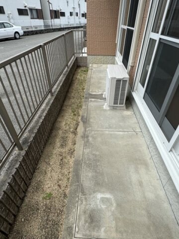 物件内観写真18　(同仕様：テラス)