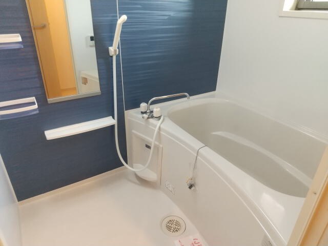 物件内観写真9　(同仕様)