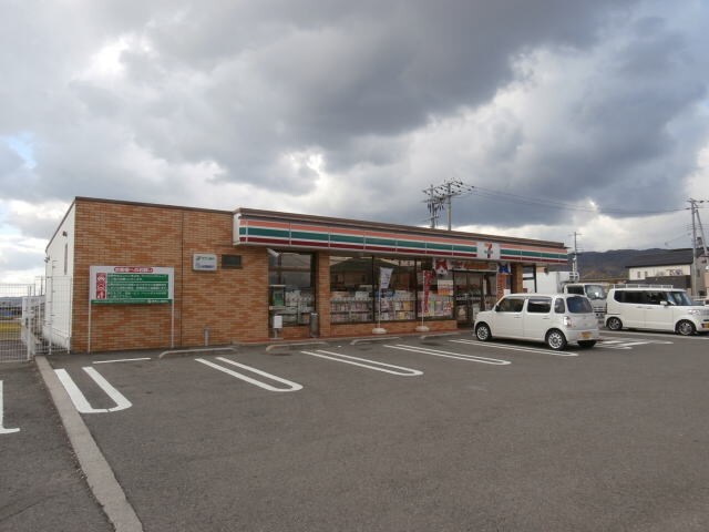 物件内観写真31　(セブンイレブン 和歌山川永団地店様 887m)