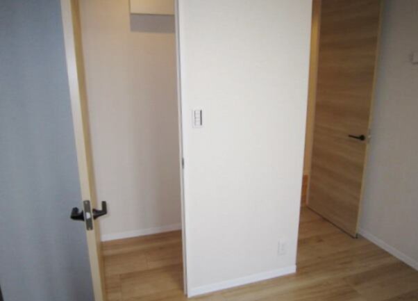 物件内観写真17　(ウォークインクローゼット)