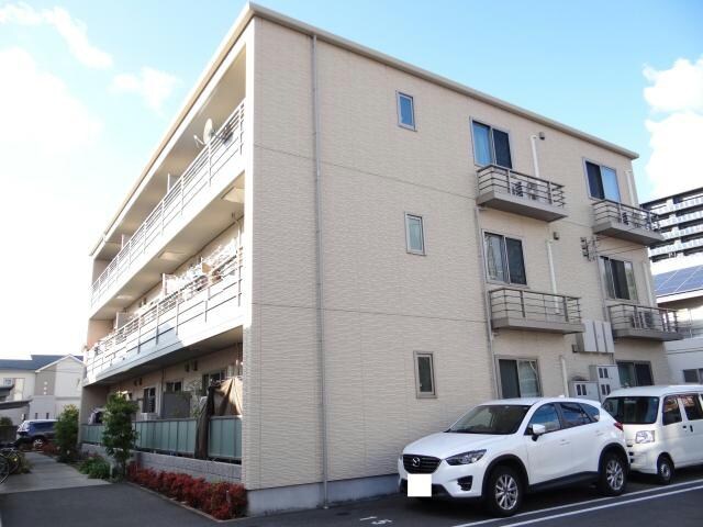 物件外観写真2　(バルコニー南向き　南東方向からの撮影)