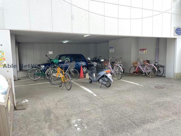 駐輪場