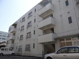 コーポラスかやまち外観写真