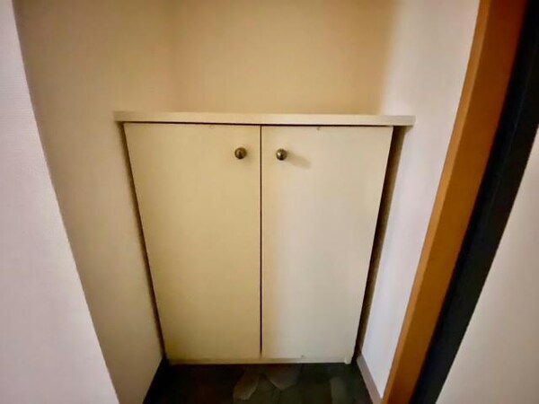 玄関回り