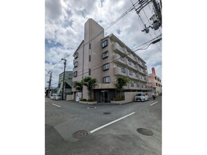 シャンテー長尾家具外観写真