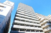 大阪メトロ御堂筋線 東三国駅 14階建 築24年の外観写真