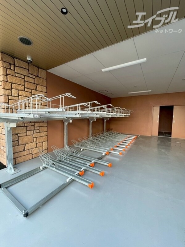 駐車場(駐輪場)