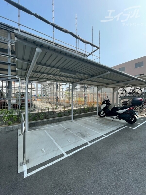駐車場(バイク置き場)