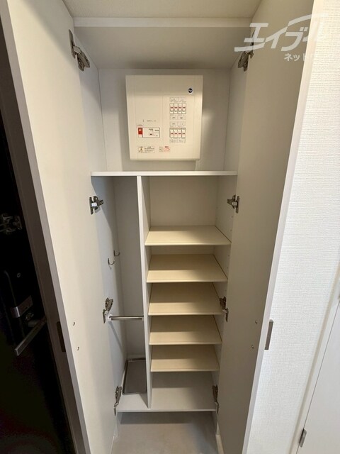 物件内観写真16　(シューズクローゼット)
