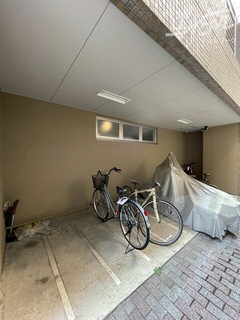 物件外観写真5　(駐輪場)