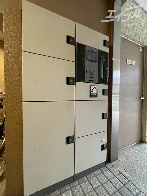 物件外観写真3　(宅配ボックス完備！)