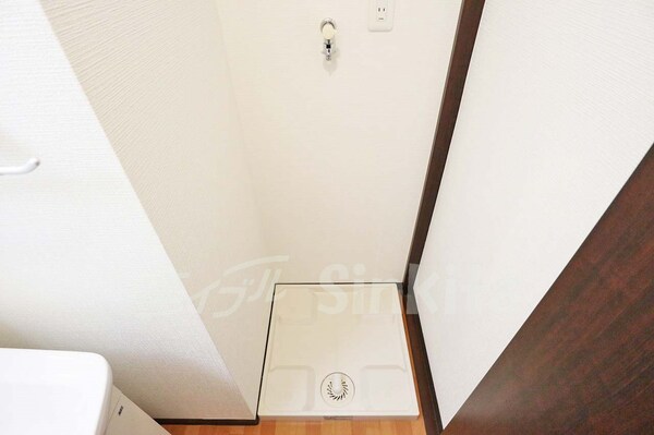 建物設備(室内洗濯機置き場)