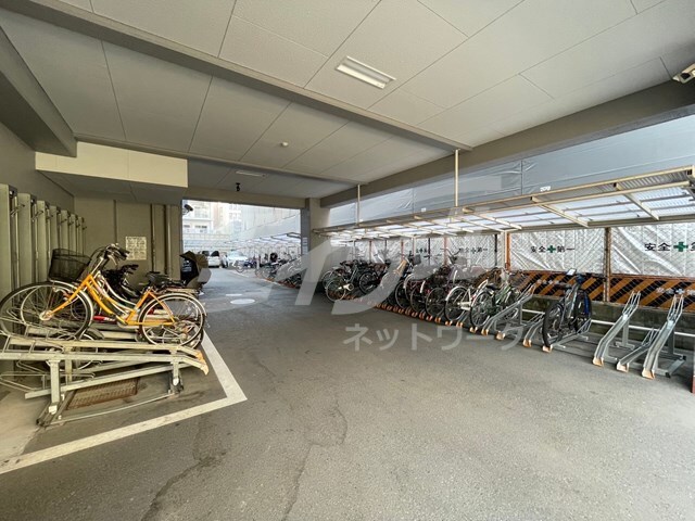 物件外観写真6　(駐輪場)
