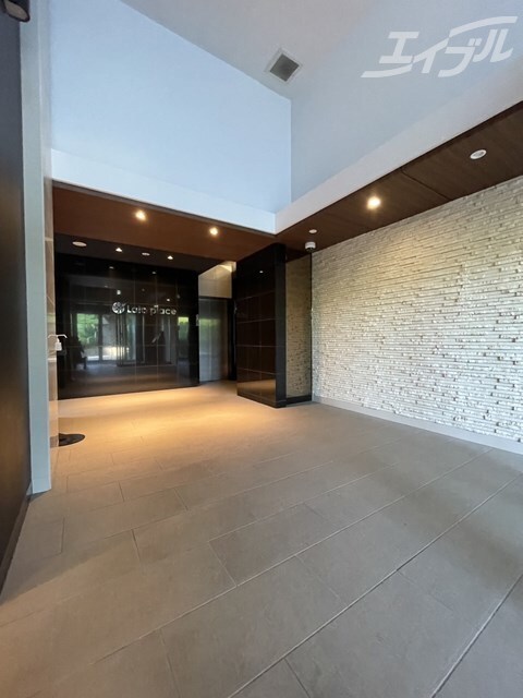 物件内観写真17　(ロビー)