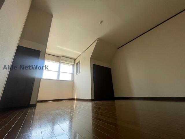 物件内観写真17　(一部屋が広いです。)