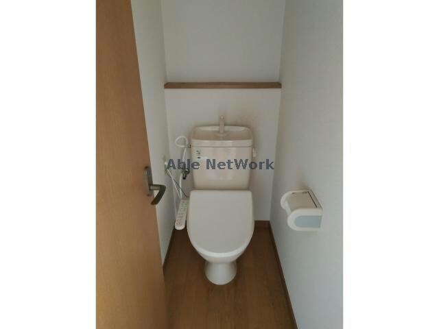 物件内観写真7　(温水洗浄便座付きです)